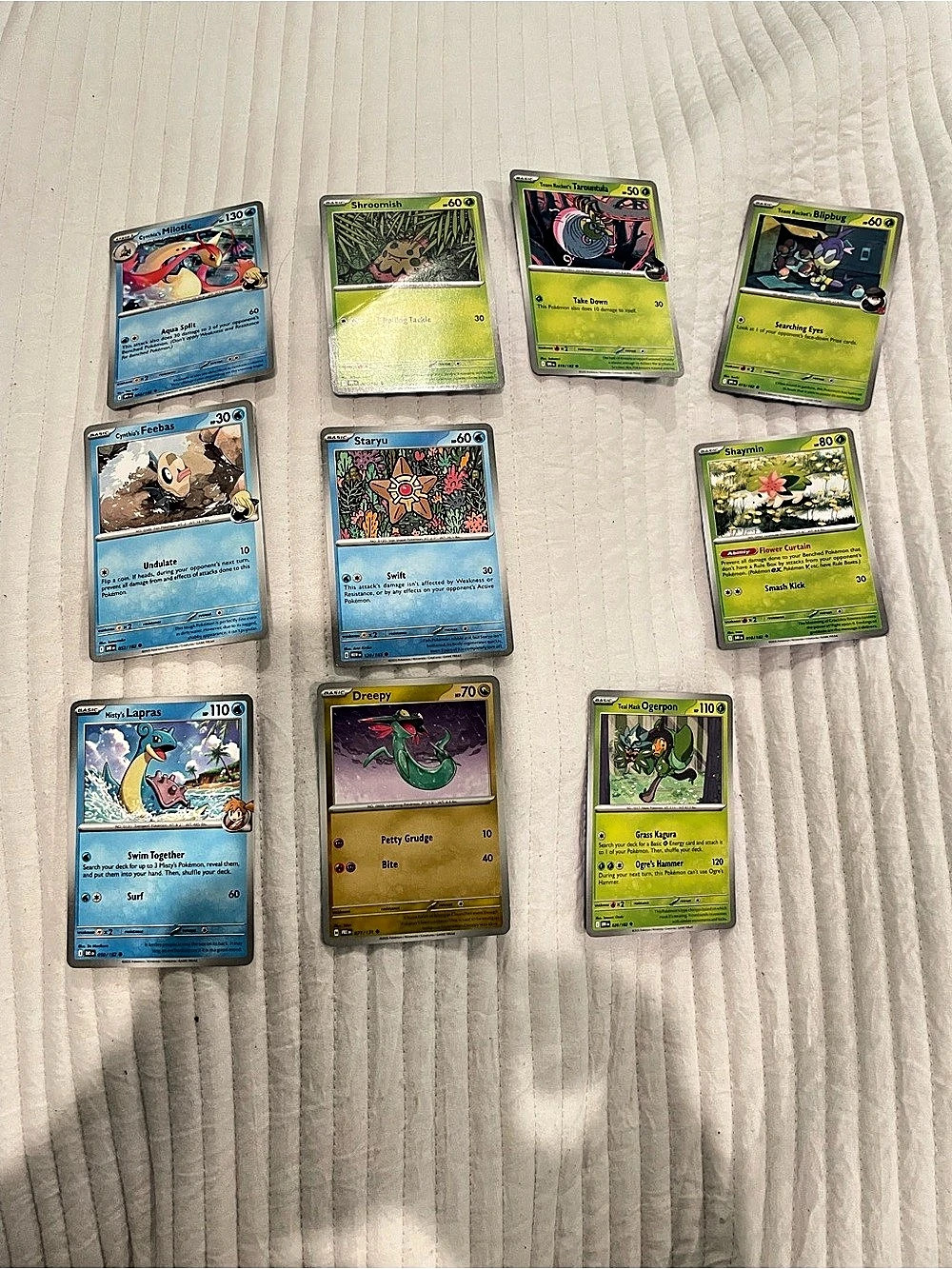 Pokémon TCG Assorted Lot of 10 Cards Trading Card Lot Blue & Green
